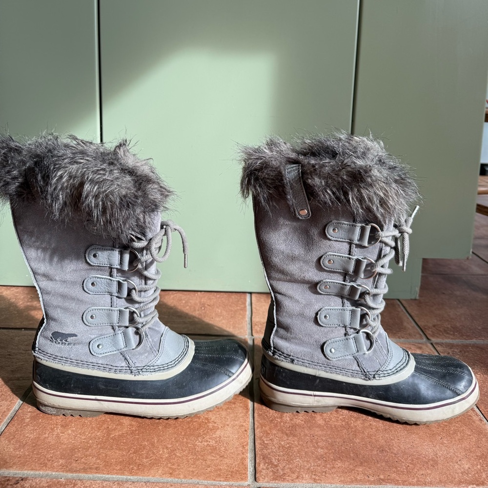 Sorel Joan of Arctic | Iconic Waterproof Winter Boots - Picture 3 of 5